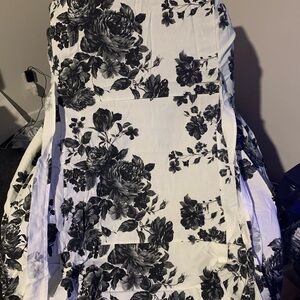 Blk and white kitchen 4pc chair covers attached ties